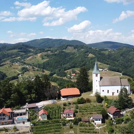 Vineyard Paradise Senica * Dramlje