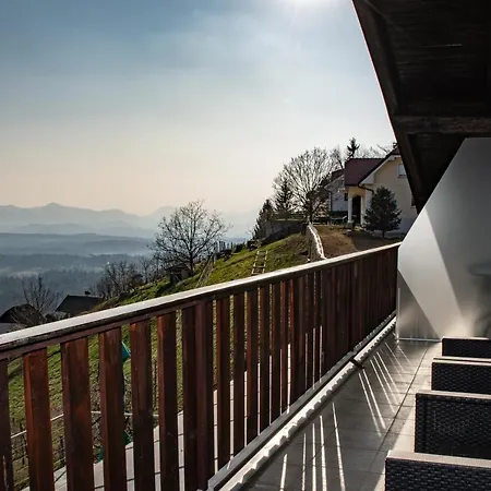 Vineyard Paradise Senica Dramlje