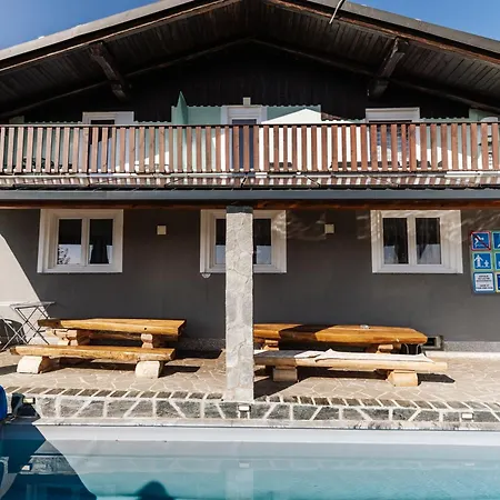 Vineyard Paradise Senica カントリーハウス