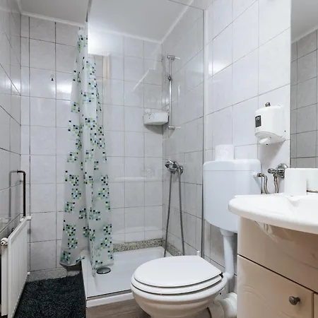 Vineyard Paradise Senica カントリーハウス *